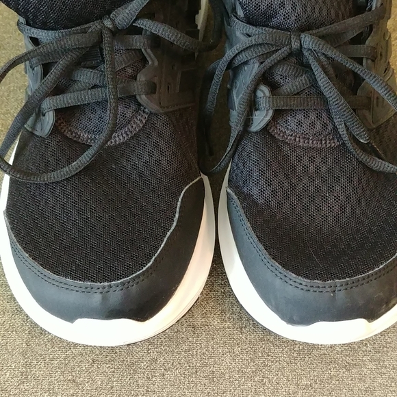 ADIDDAS/O, SIZE US 9, BLACK COLOR, GOOD CONDITION with some marks (see pictures) - Picture 3 of 14